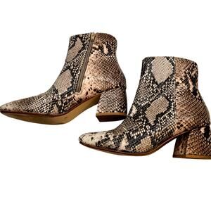 Chinese Laundry Women's Shoes 6 Snake Skin Closed Toe  Ankle Boots Booties